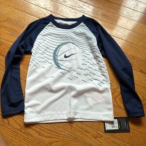 NWT nike boys dry fit shirt